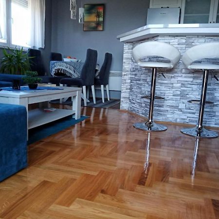 Apartman Sunset เทรบินเย ภายนอก รูปภาพ