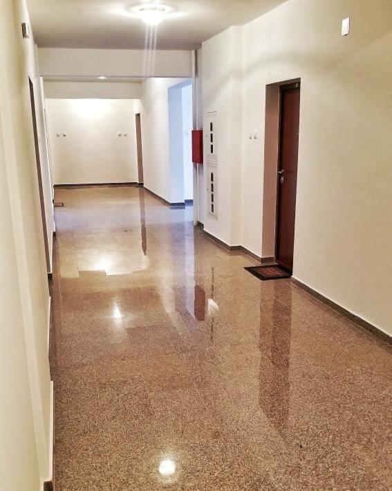 Apartman Sunset เทรบินเย ภายนอก รูปภาพ